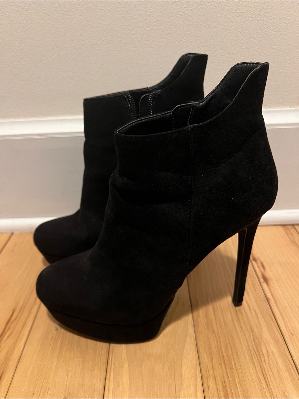 Women's Black Suede High Heel Ankle Boots by Jessica Simpson US Size 8M